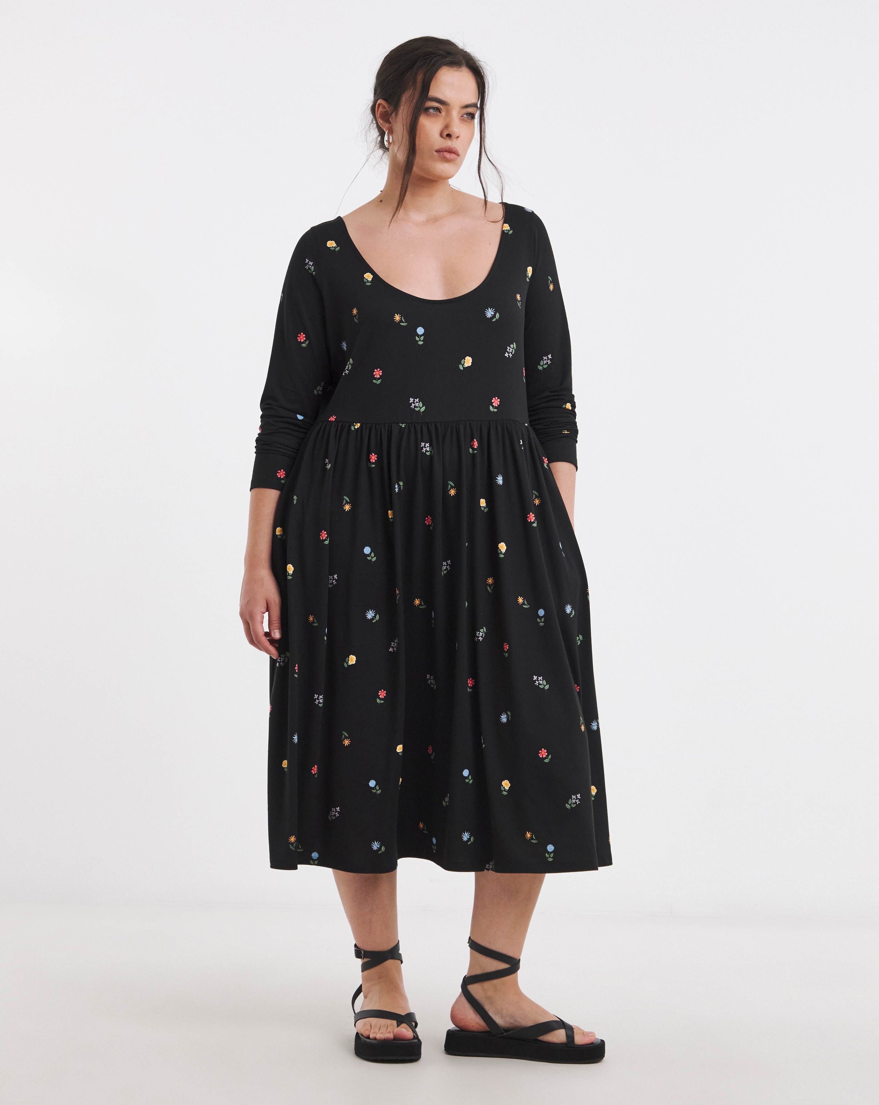 Simply Be - Women's Scoop Neck Pocket Midi Dress - Size 10 - Ditsy print - 95% Recycled Polyester 5% Elastane