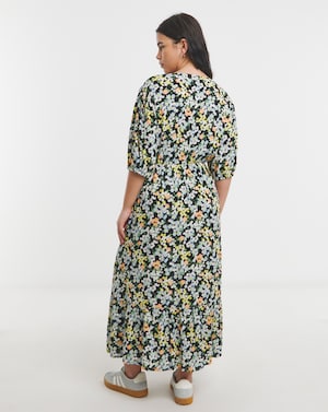 Ditsy Print Crinkle Wrap Dress - Image 3