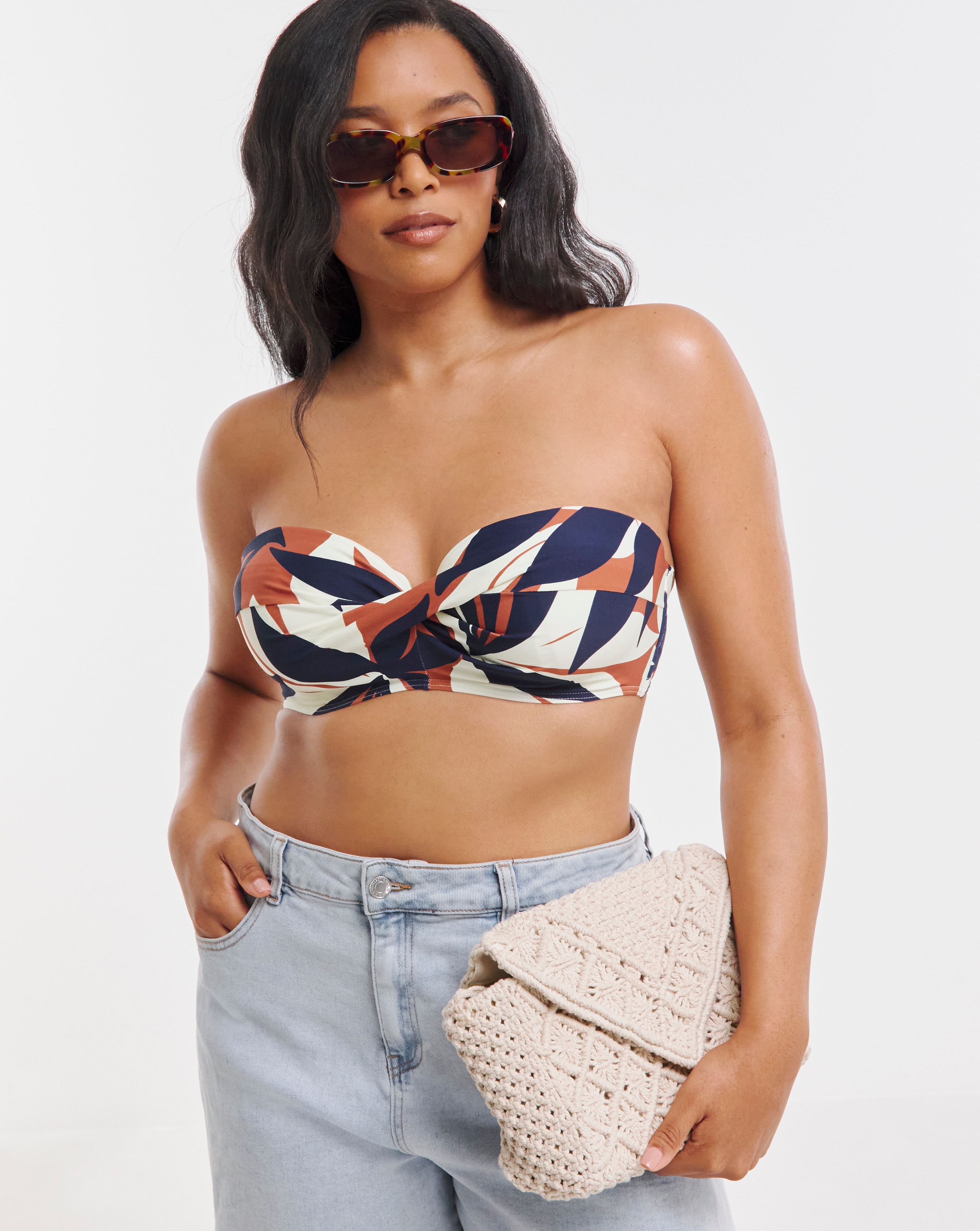 Magisculpt Twist Front Bikini Top