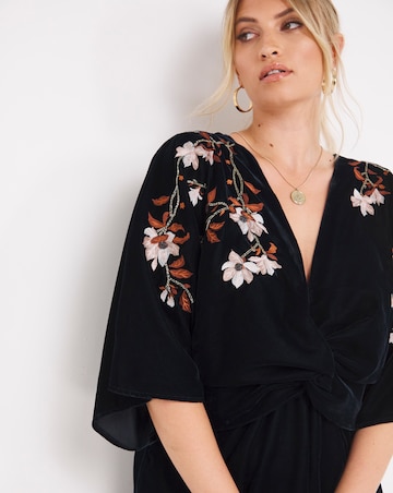 Hope & Ivy Embroidered Velvet Deep V- Neck Dress