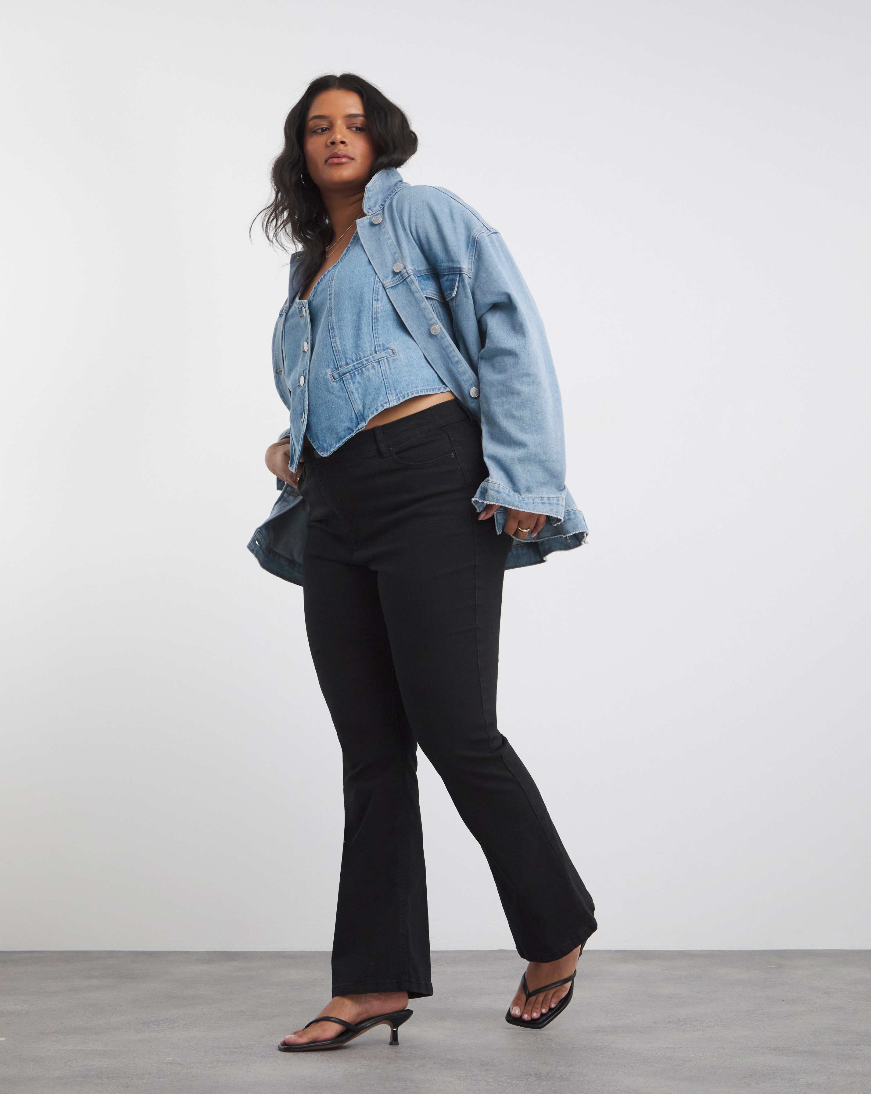 24/7 Black Bootcut Jeans - Black - Size 32S - Women's