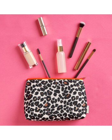 VICTORIA GREEN Mia Large Make Up Bag Leopard Tan