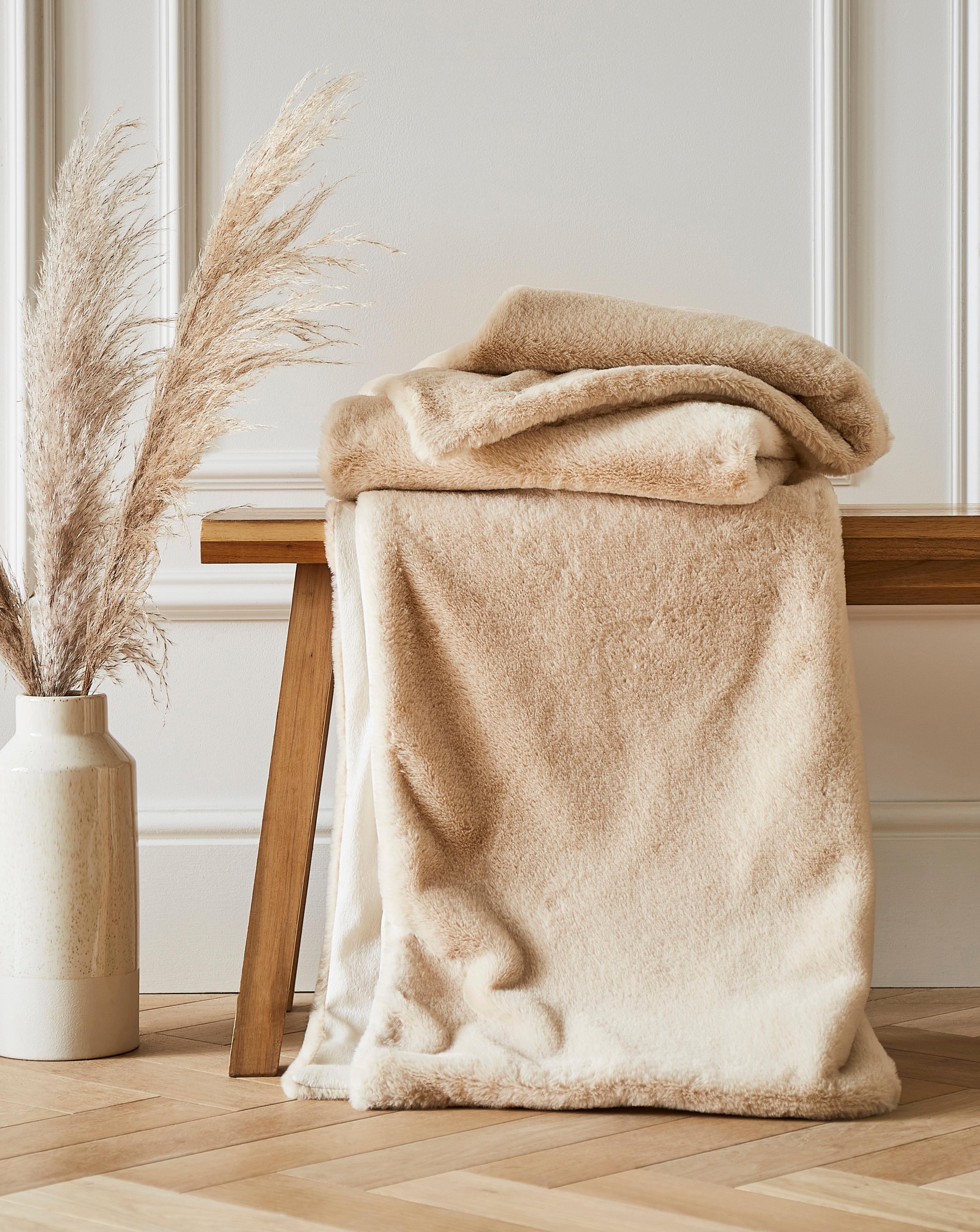 New In - Soft Faux Fur Throw