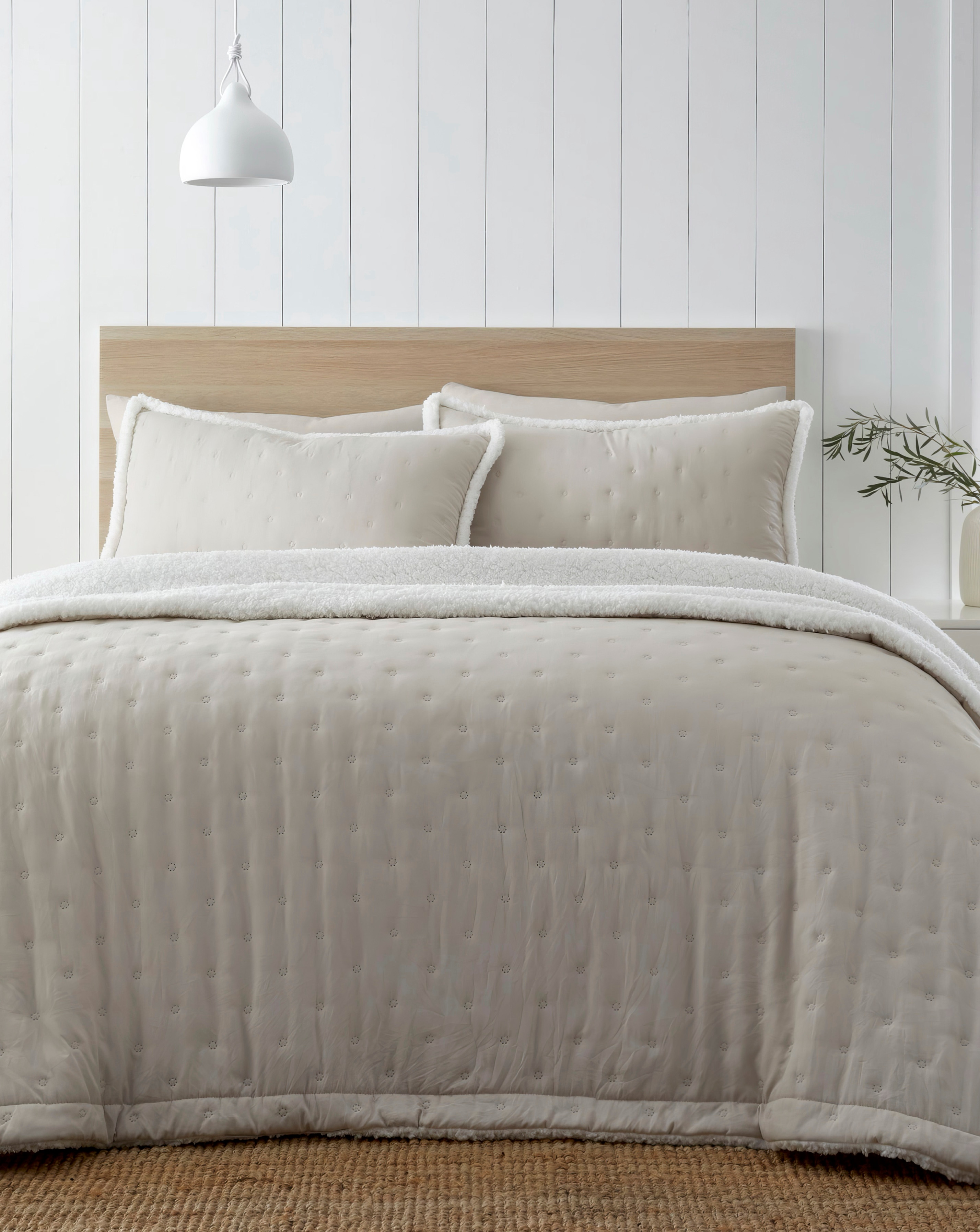 Catherine Lansfield Nori Bedspread