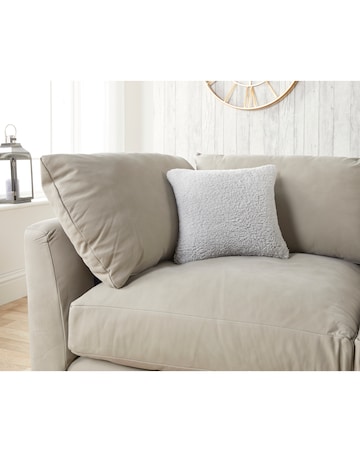 Huggleland Cosy Fleece Wearable Blanket