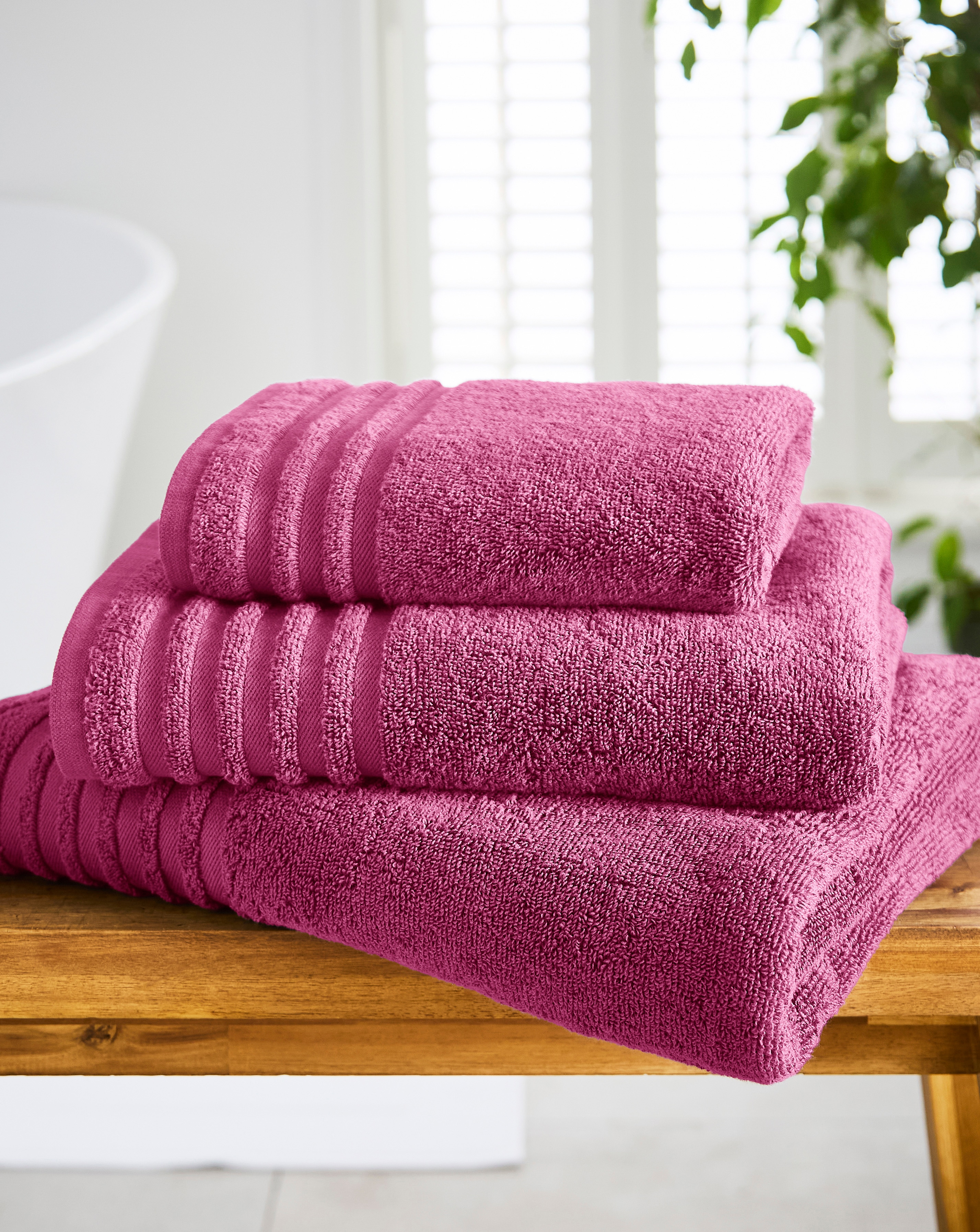 New In - Soft Snuggle 400Gsm Towel - Hot Pink