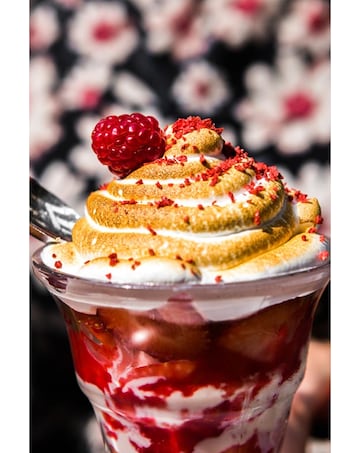 3 Course Meal & Cocktail for Two at The Fortnum & Mason Restaurant E- Voucher
