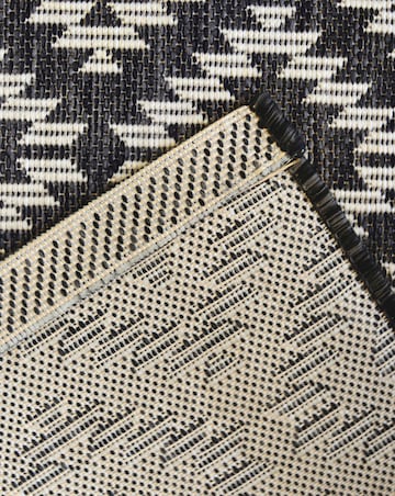 Geo Indoor/Outdoor Rug