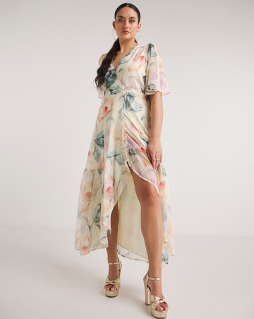 Hope & Ivy Carin Floral Maxi Dress