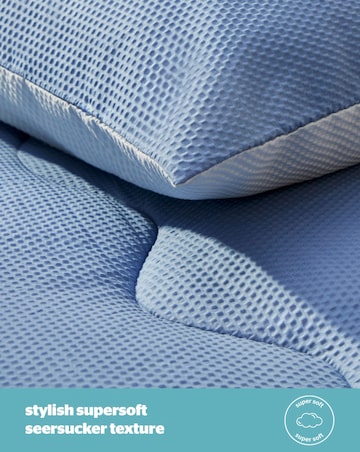 Silentnight Summer Breeze Reversible Coverless 2.5 Tog Duvet