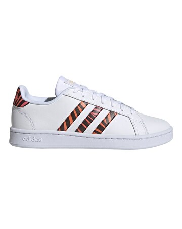 rose gold adidas sneaker