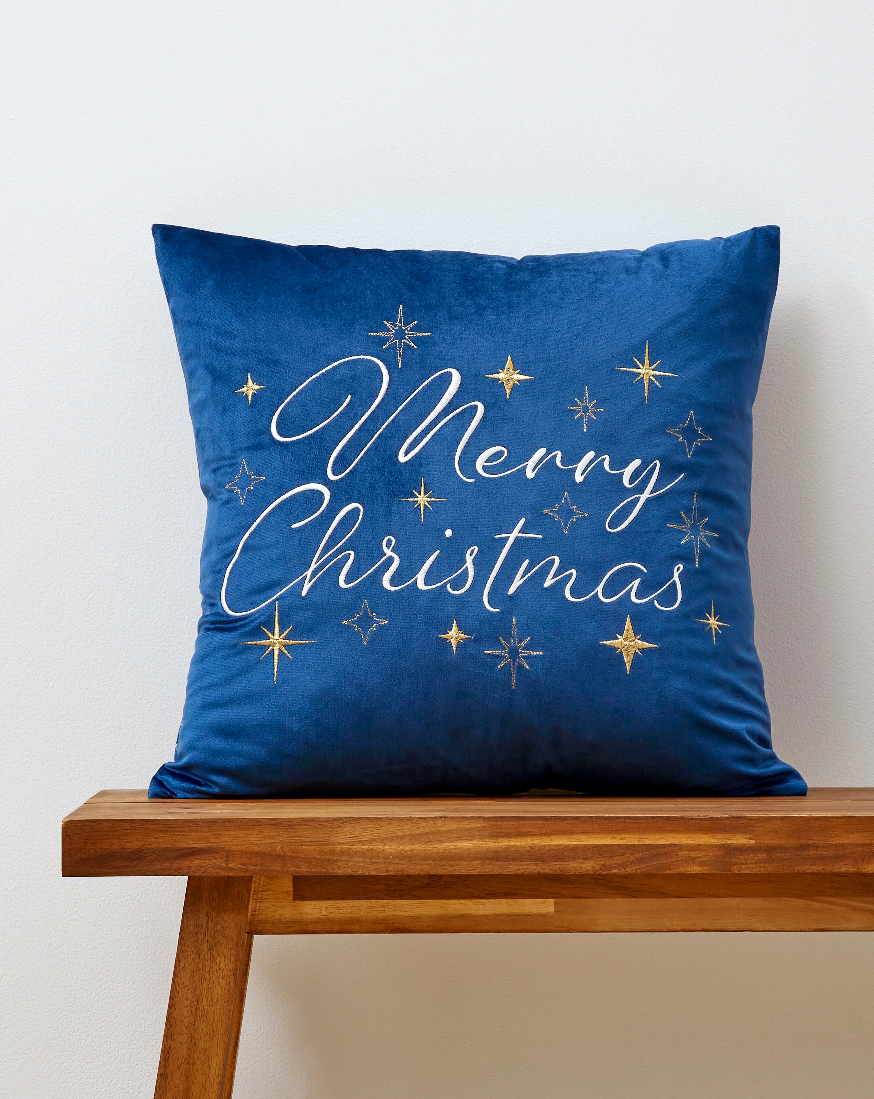 New In - Embroidered Star Merry Christmas Cushion