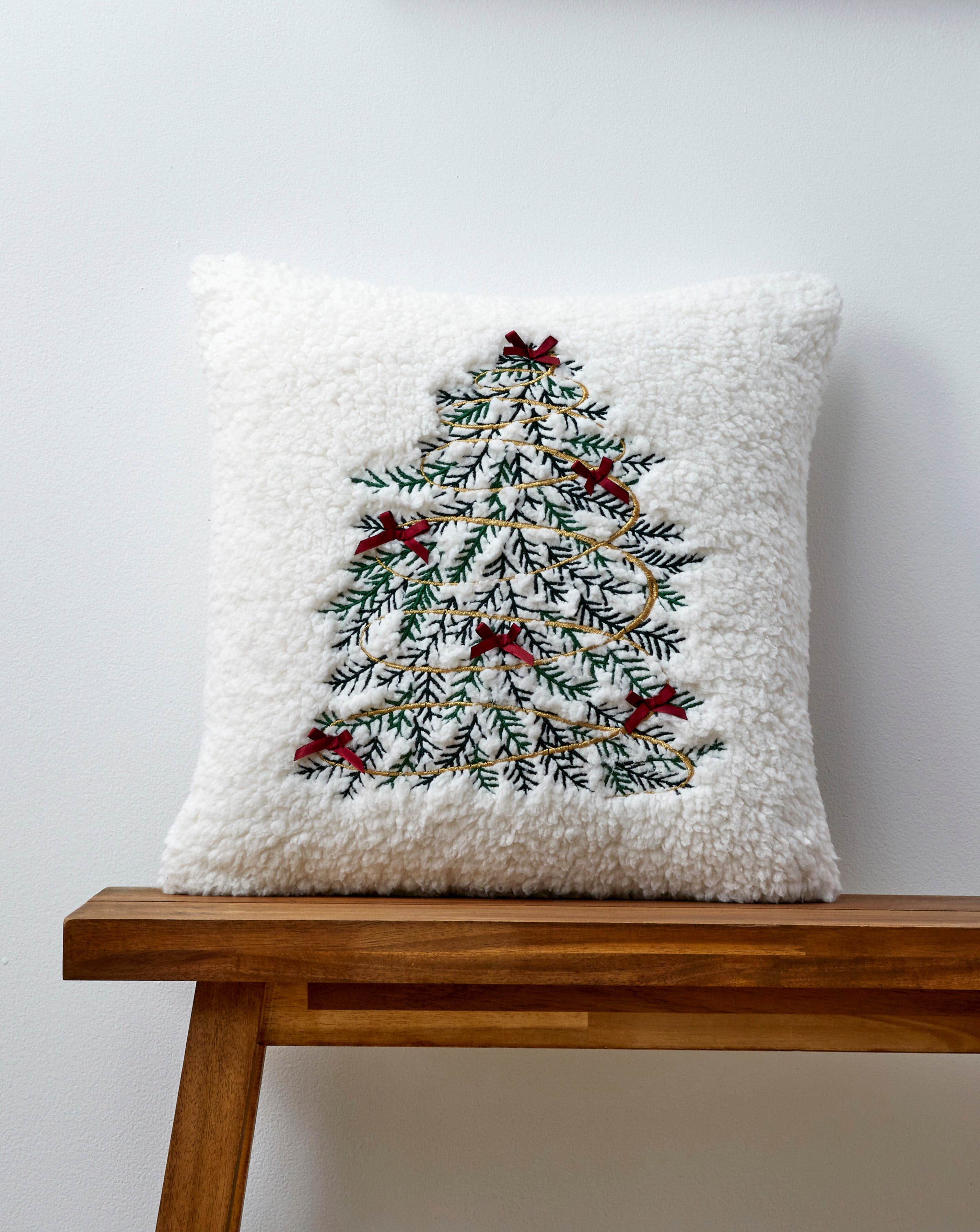 New In - Christmas Tree and Bows Cushion