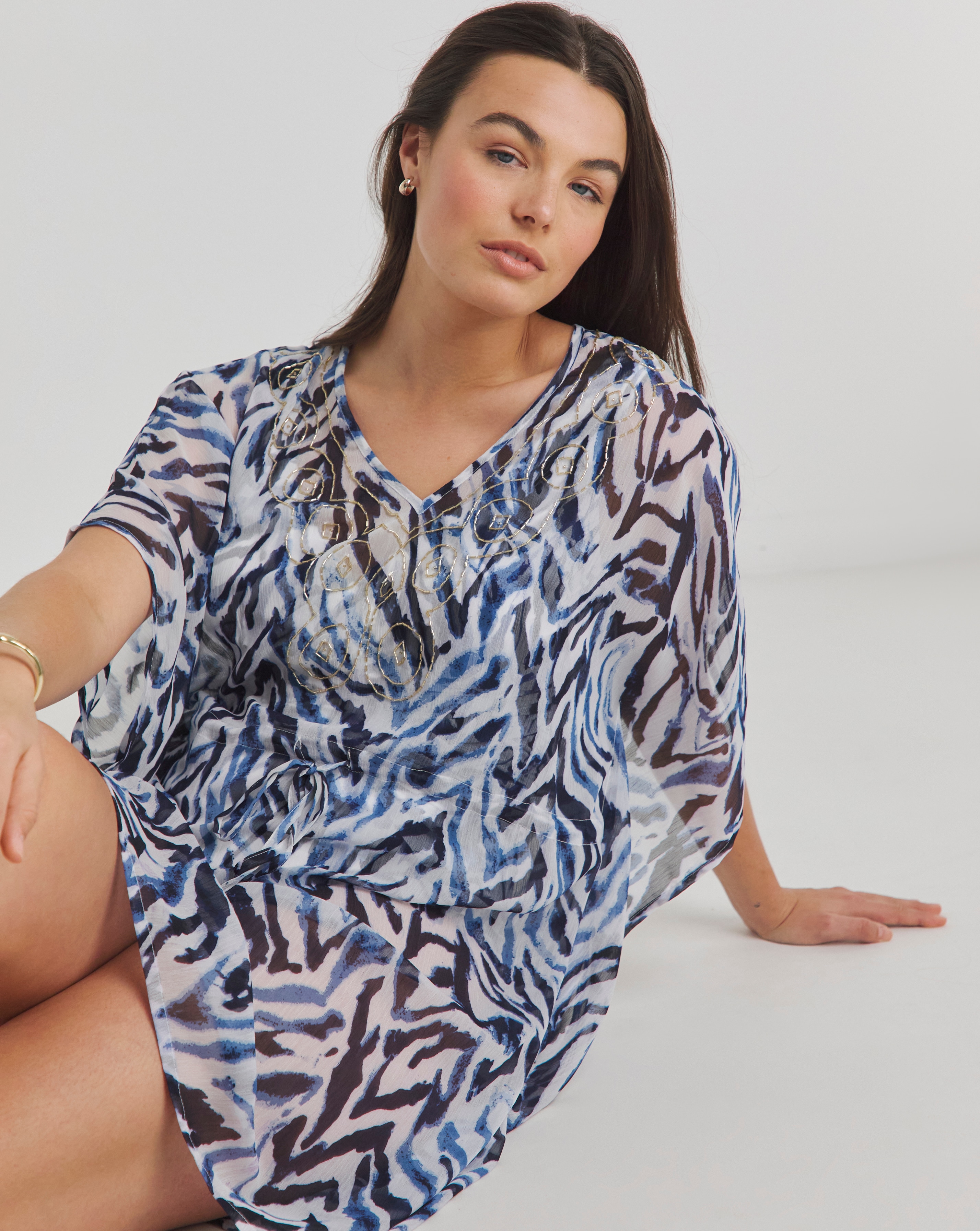 Magisculpt Embellished Kaftan