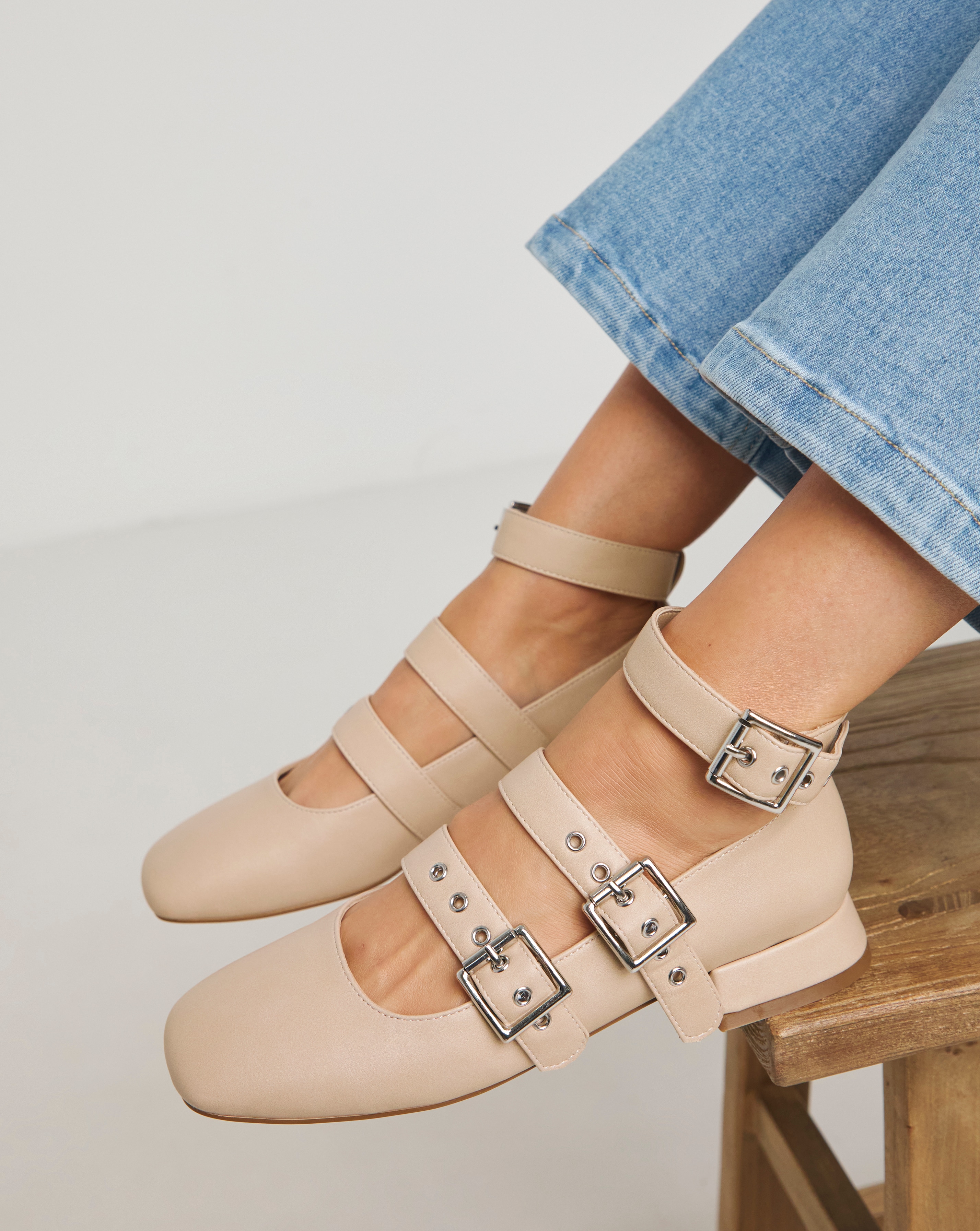 Multi Strap Buckle Block Heel Shoes Wide