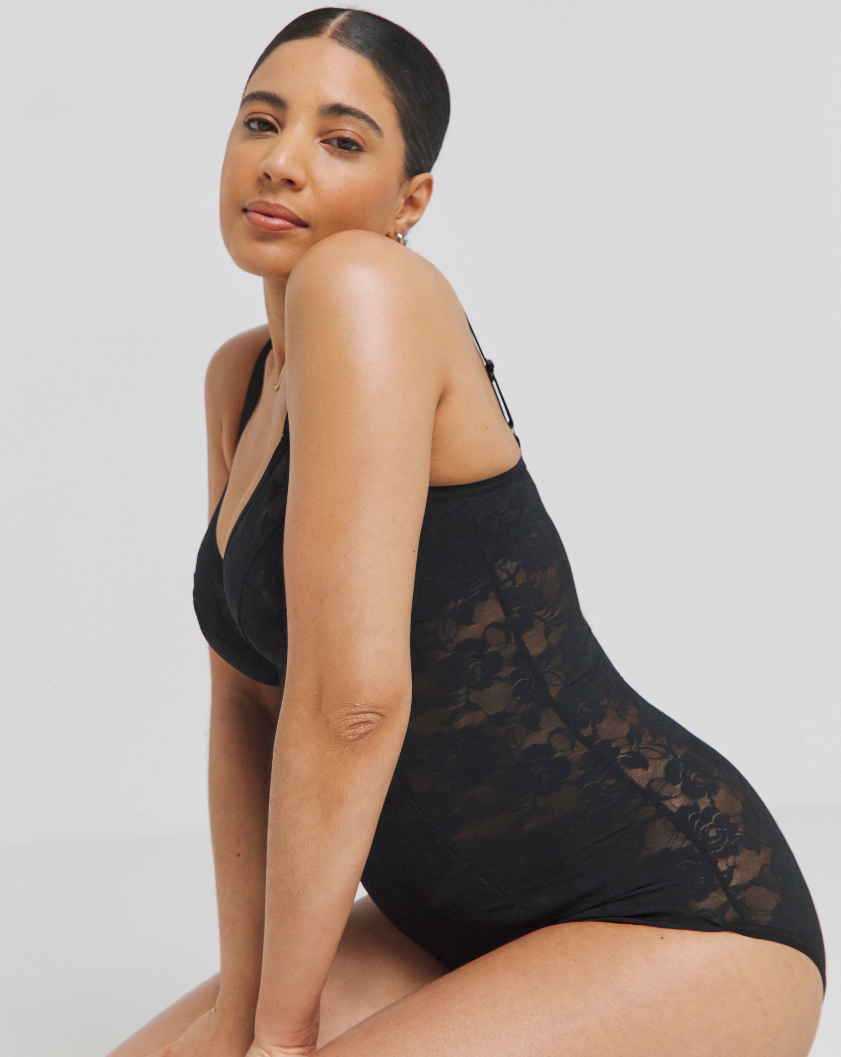 MAGISCULPT Plus Size Light Control Lace Bodyshaper In Black | UK Size 42B Women's