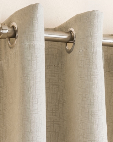 Vogue Light Filtering Eyelet Curtain