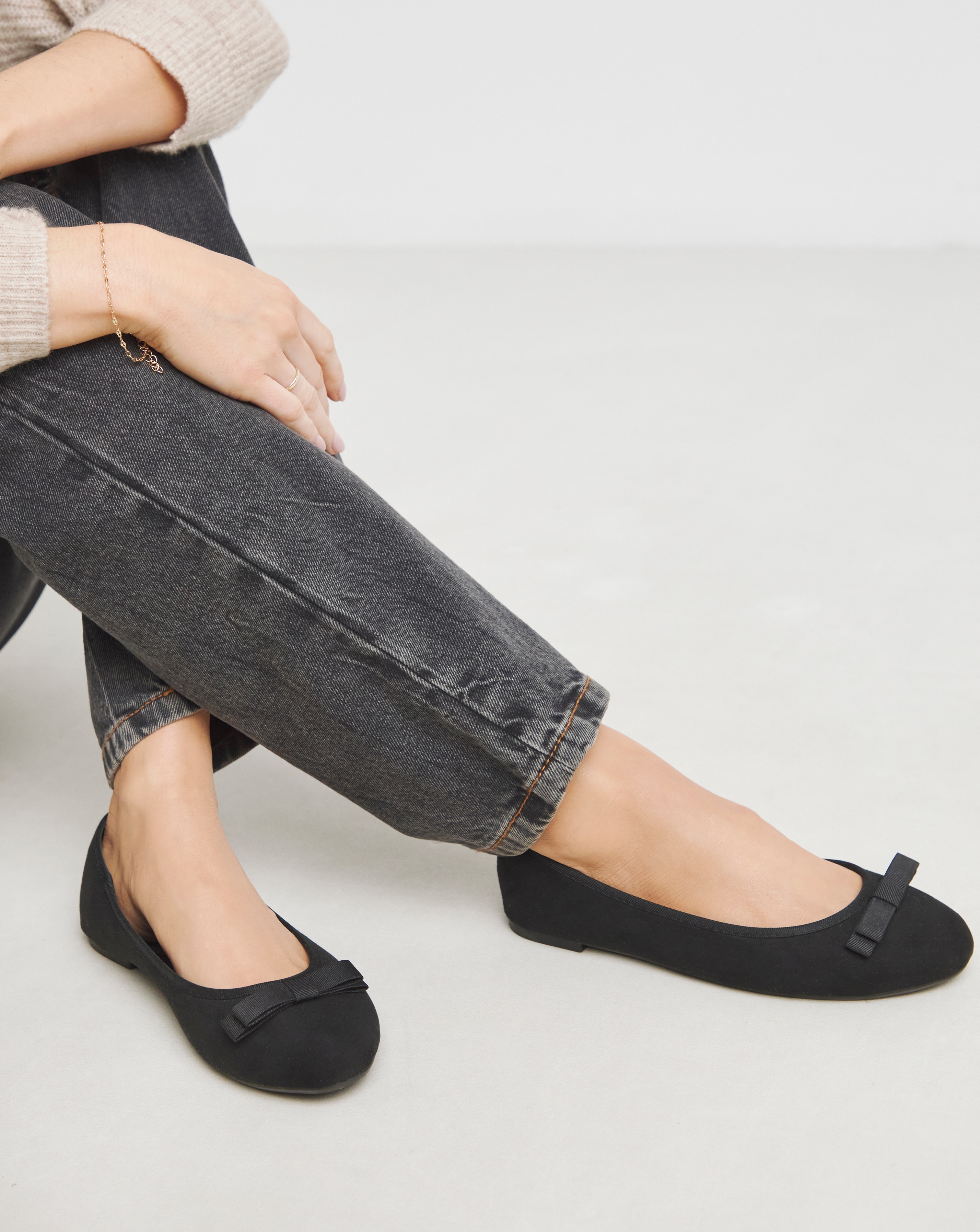 Classic Ballerina Bow Shoe Extra Wide