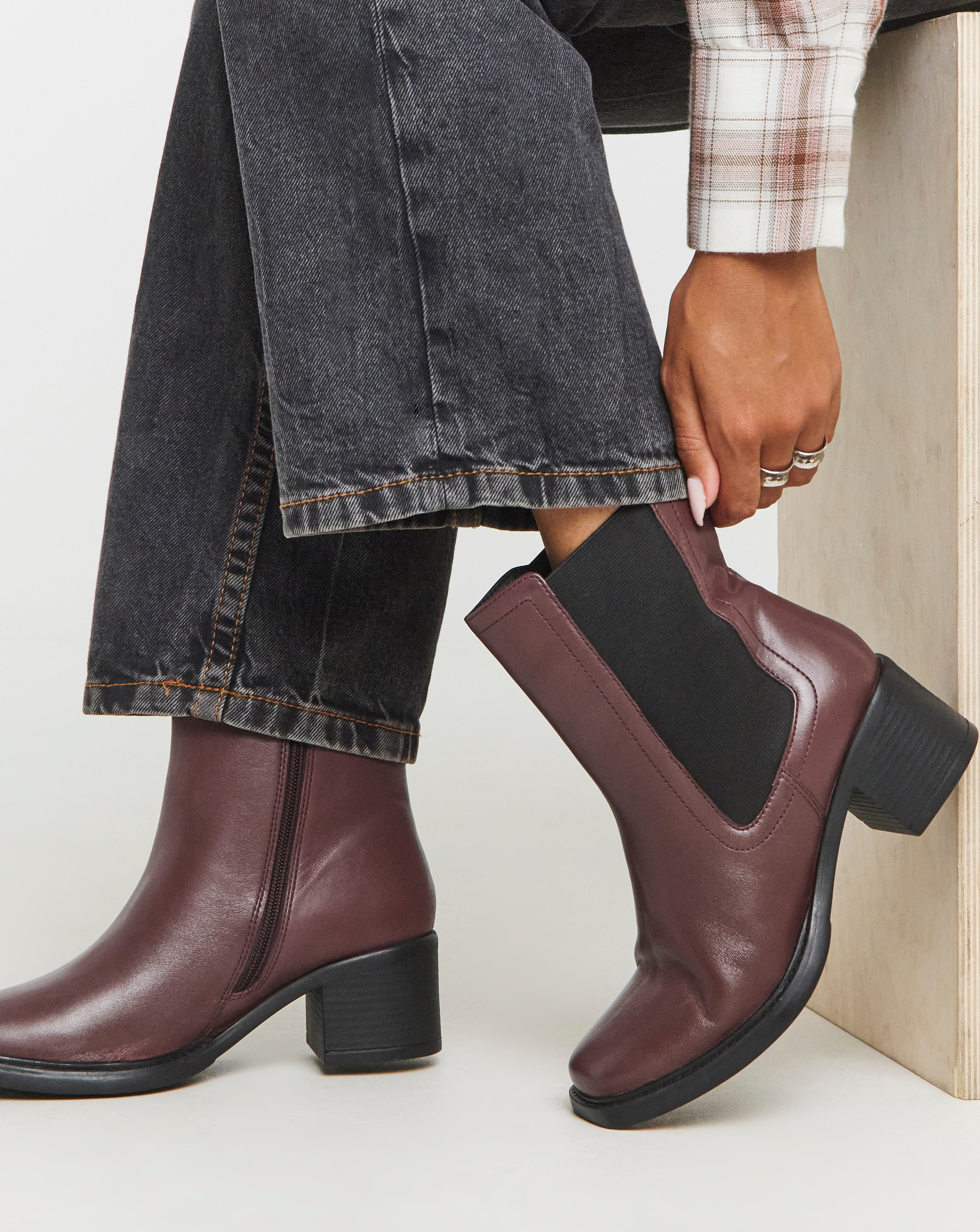 Block Heel Chelsea Boot Extra Wide