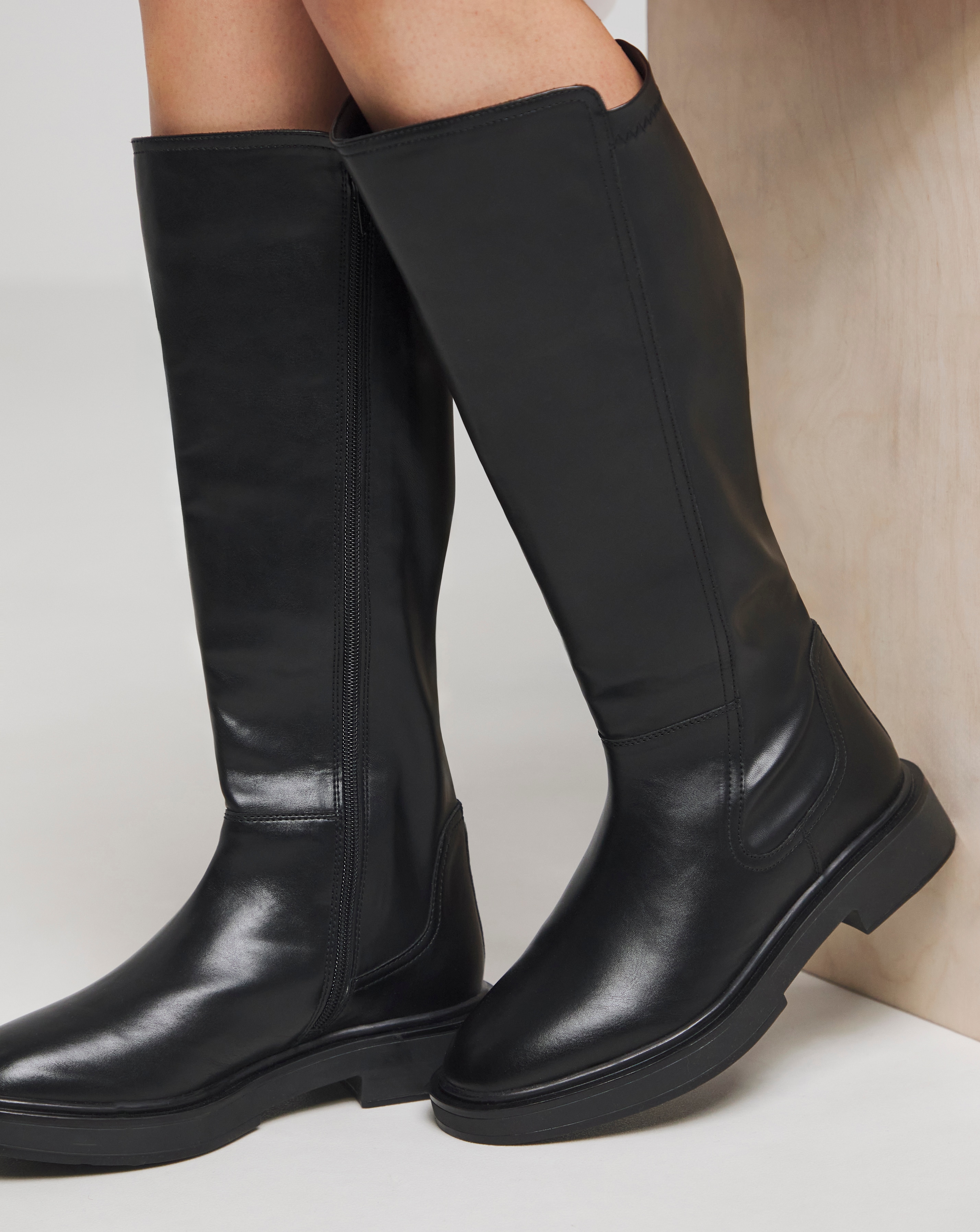 Stretch Back Flat Knee High Boots Std