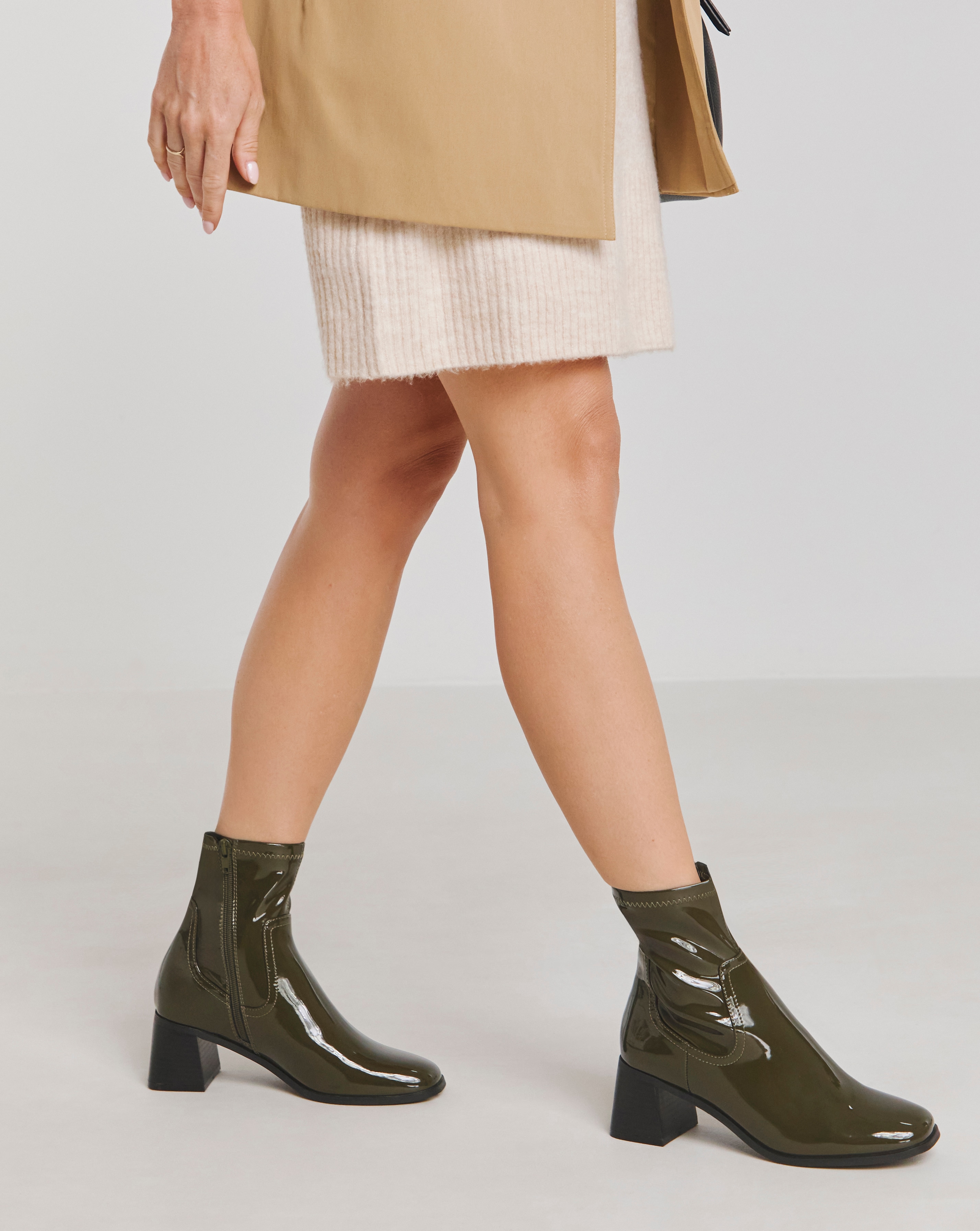 Block Heel Stretch Ankle Boots Ex Wide