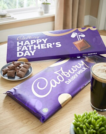 Cadbury Father's Day Mega Chocolate Bar 850g