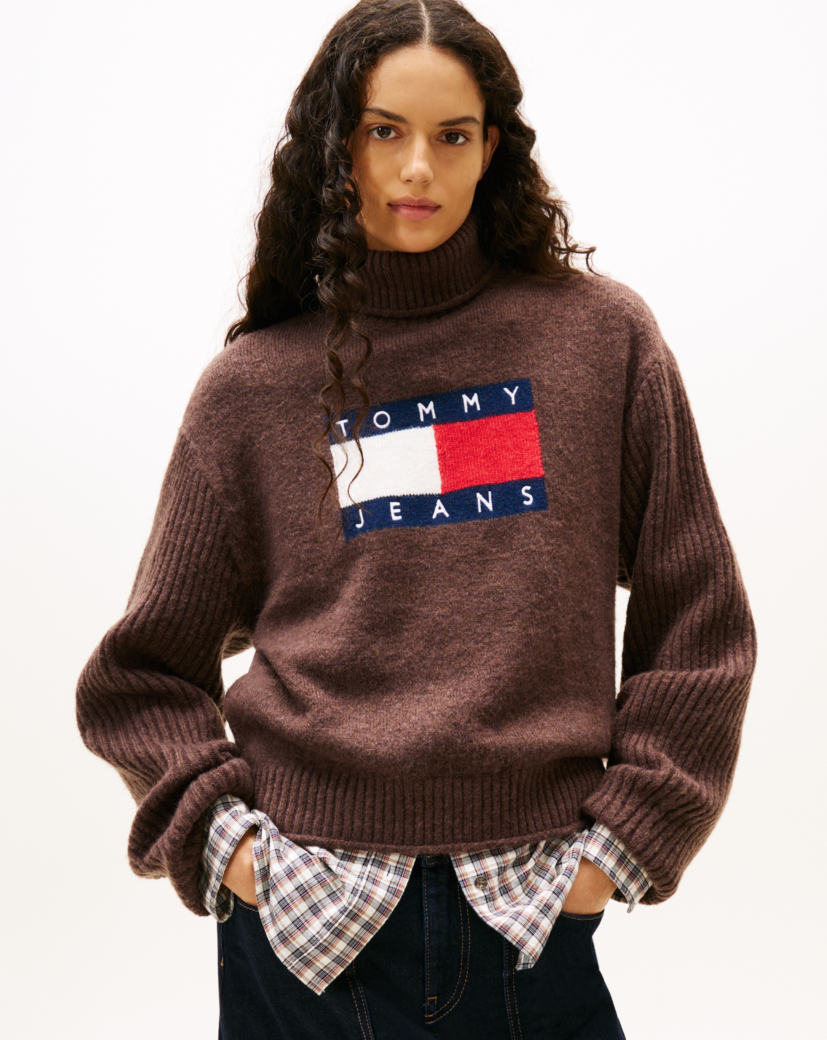 New In - Tommy Jeans Turtleneck Flag Sweater