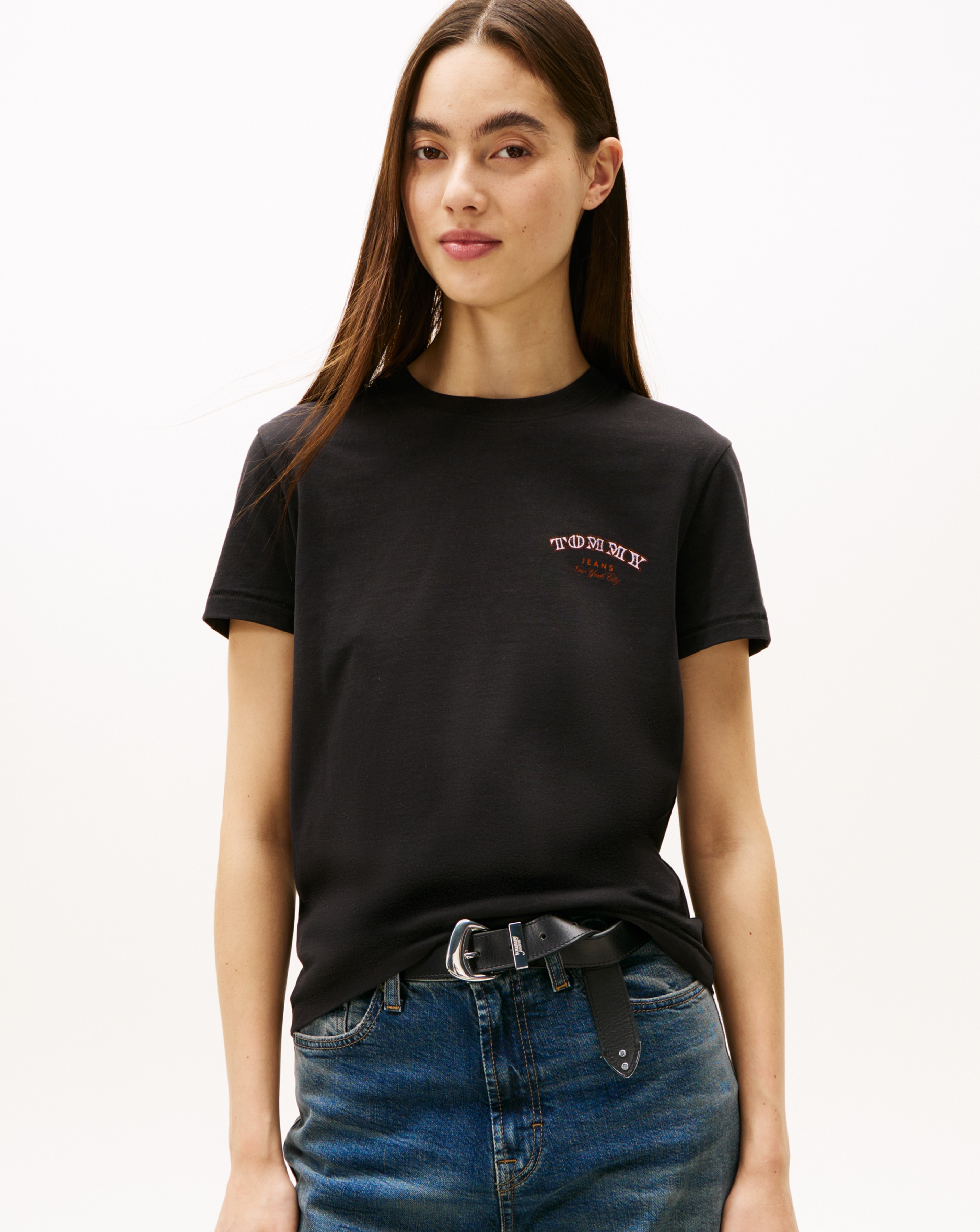 New In - Tommy Jeans Dollar Stack Crew T-Shirt