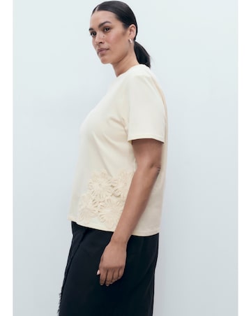 MANGO FLORAL APPLIQUE T-SHIRT