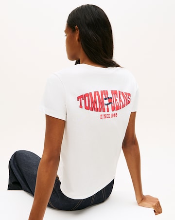 Tommy Jeans Wavy Flag Tee