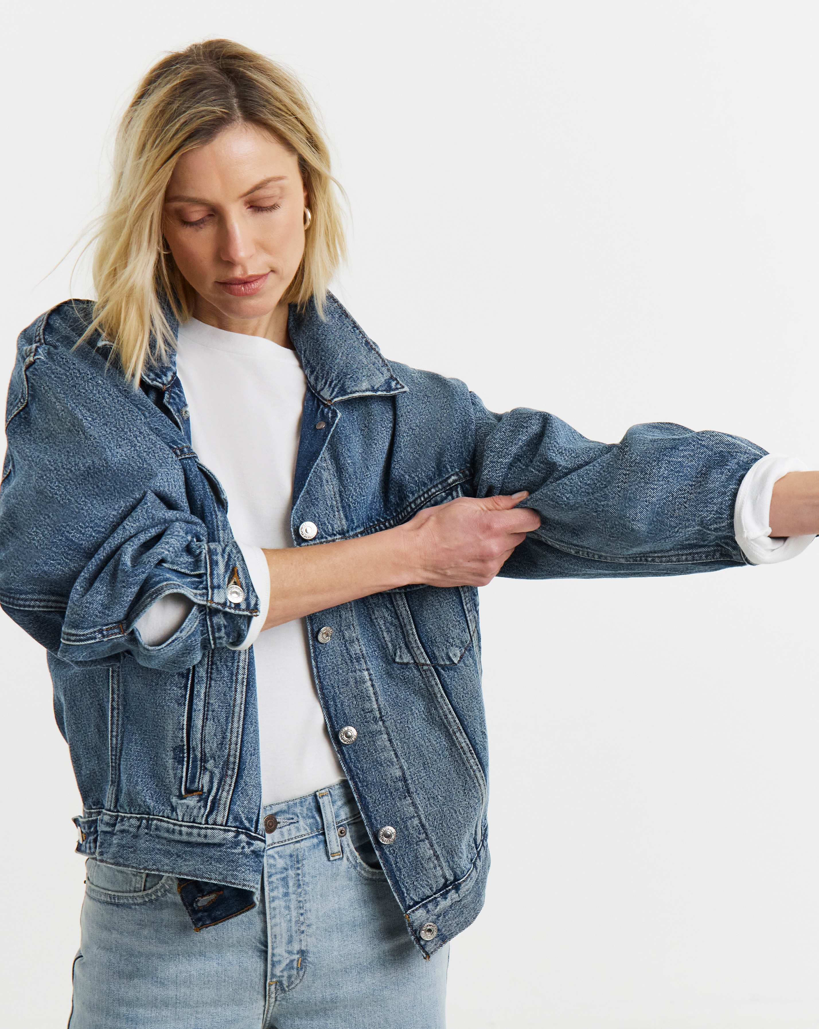 New In - Levi's 90's Trucker Jacket