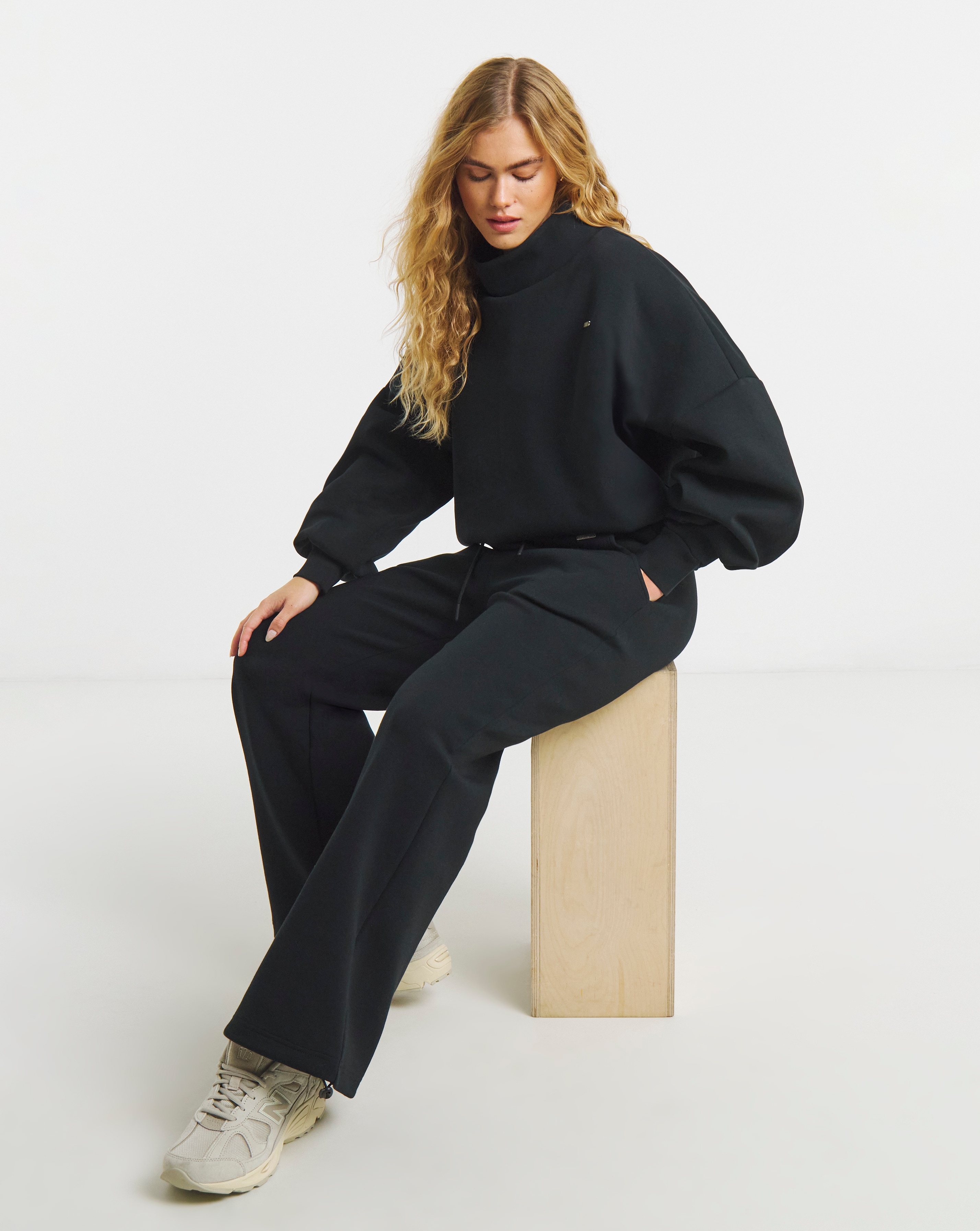 New In - Sculpt Activewear Tracksuit Joggers