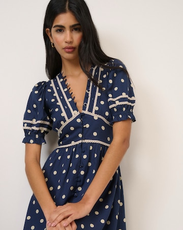 Nobody's Child Saffy Midi Dress