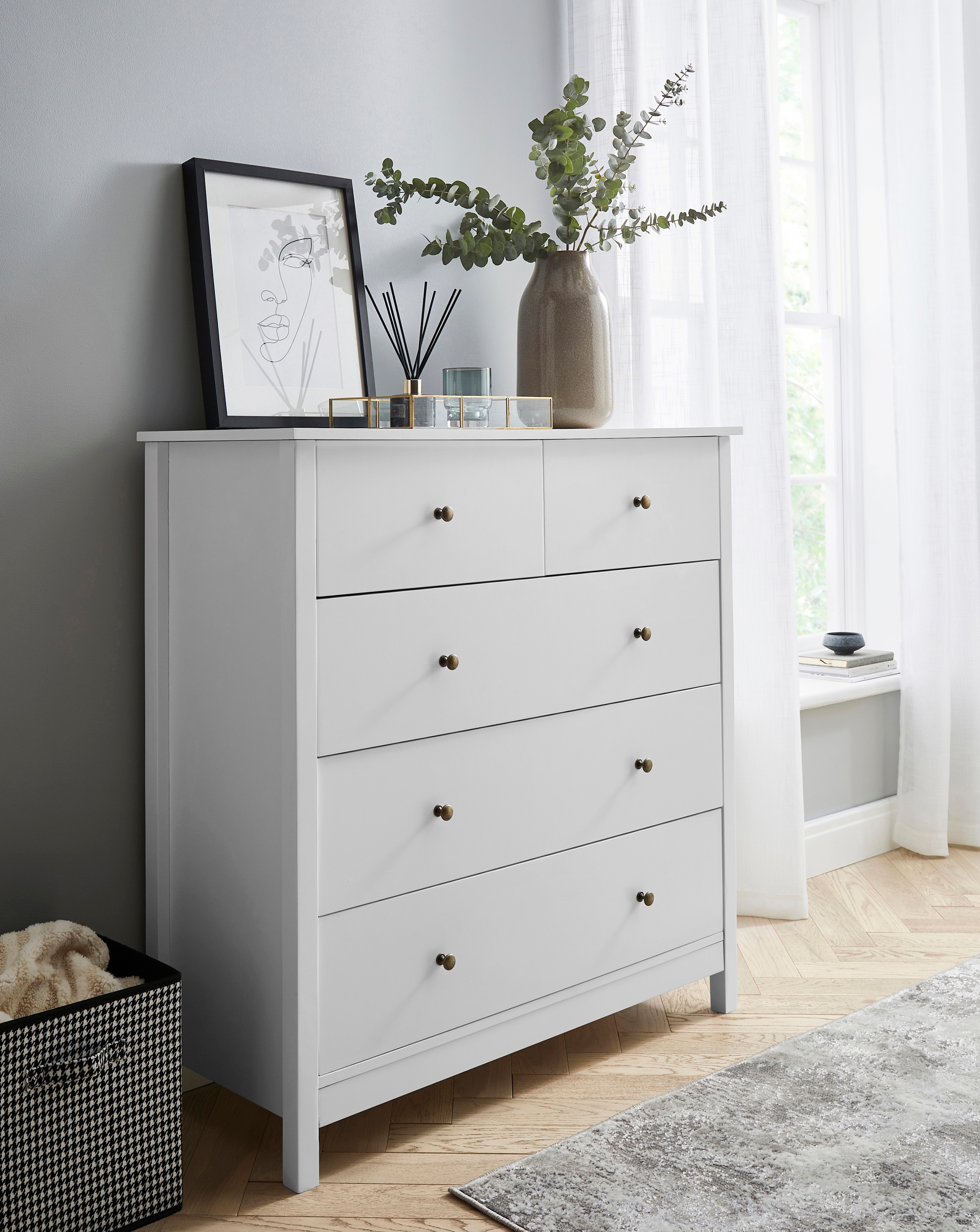 New In - Bosworth Chest of Drawers
