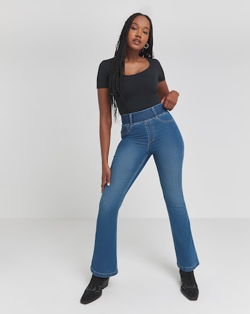 Mid Wash Flared Pull On Jeggings