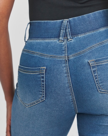 Mid Wash Flared Pull On Jeggings